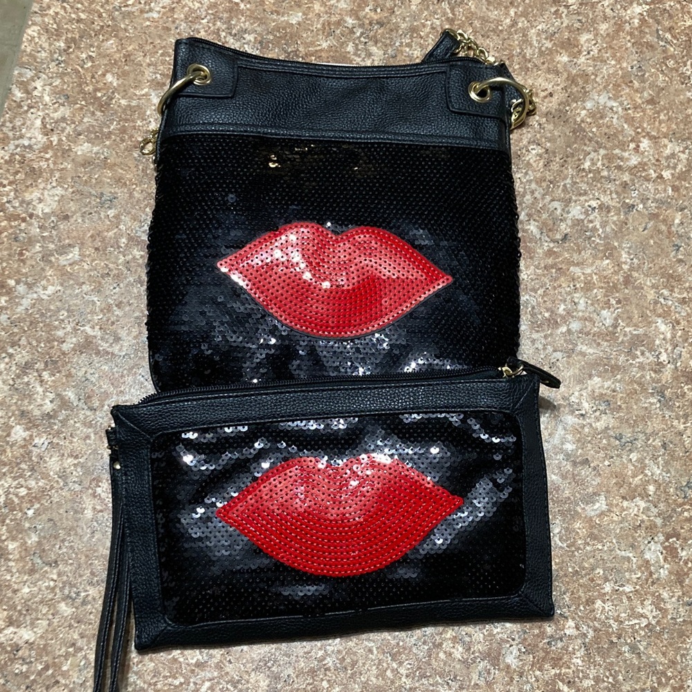 Black and Red Sequin Lip Design Women's Bag Set